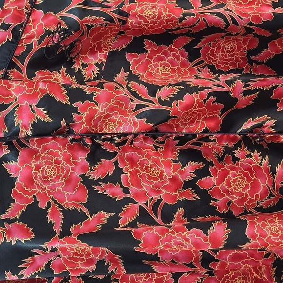 Vintage Victoria's Secret Silk Sleep Shirt - Picture 2 of 8